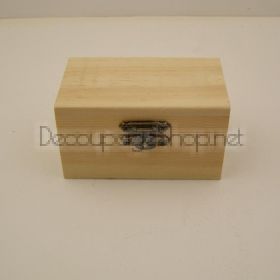 Дървена кутия  тип сандък 11,0 х 6.5 х 5 см.