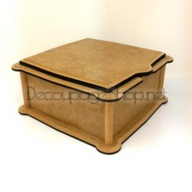Кутия за бижута с капак и колони- квадратна - 16 х 16 х 7см