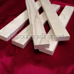 Дървена пръчка 30 x 4 х 1,4сm
