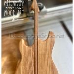 Дъска за рязане и сервиране “Китара“ със Струни - 35 х 17см