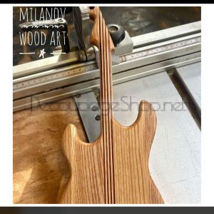 Дъска за рязане и сервиране “Китара“ със Струни - 35 х 17см