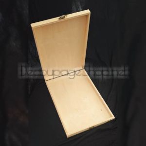 Дървена кутия от шперплат 32 х 22 х 4.5см