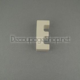 Отливка на керамична буква "F"